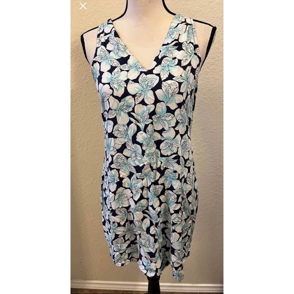Ladies Dress With blue Hawaiian flowers